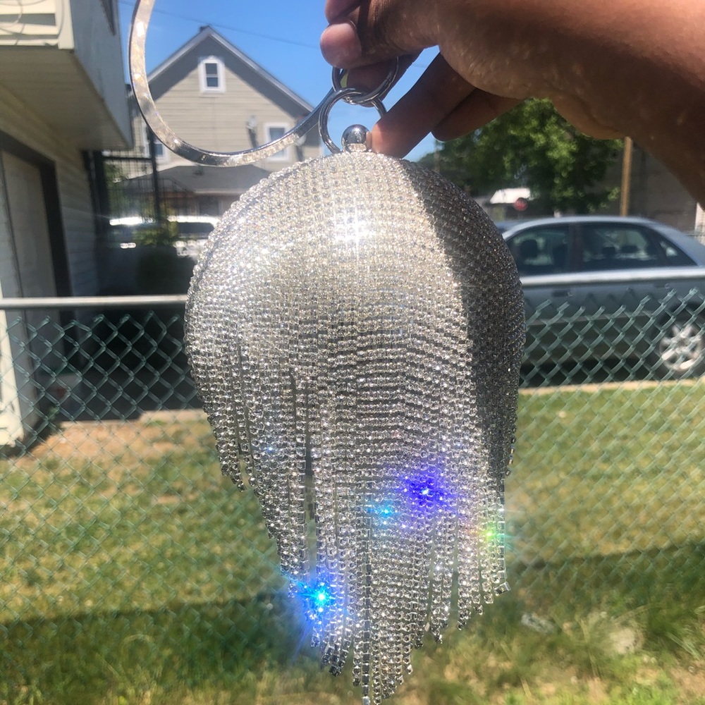 Ball bag with fringe